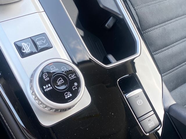 2026 Mitsubishi Outlander PHEV SE