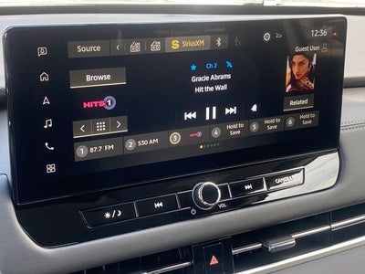 2026 Mitsubishi Outlander PHEV SE
