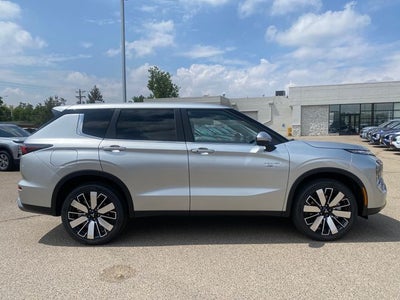 2026 Mitsubishi Outlander PHEV SE