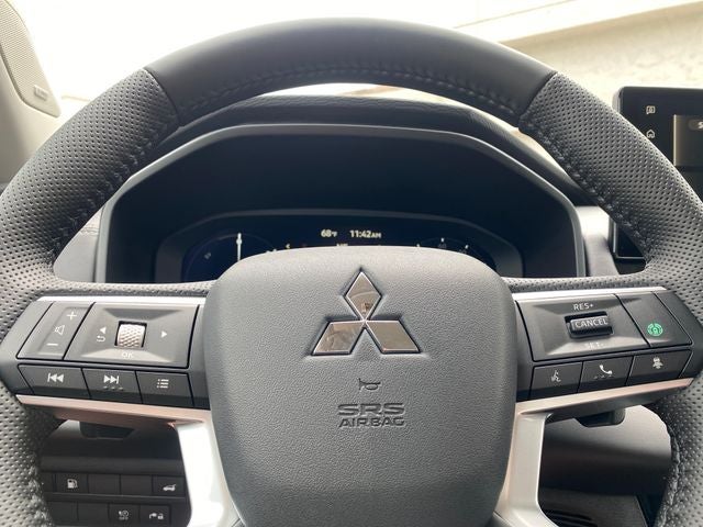 2026 Mitsubishi Outlander PHEV SE