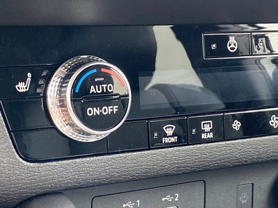 2026 Mitsubishi Outlander PHEV SE
