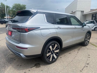 2026 Mitsubishi Outlander PHEV SE