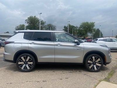 2026 Mitsubishi Outlander PHEV SE
