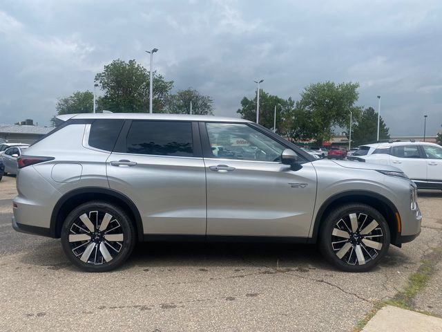 2026 Mitsubishi Outlander PHEV SE