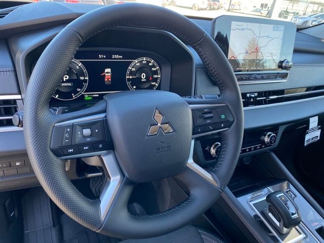 2025 Mitsubishi Outlander PHEV SE