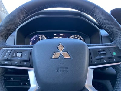 2025 Mitsubishi Outlander PHEV SE