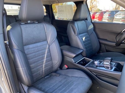 2025 Mitsubishi Outlander PHEV SE