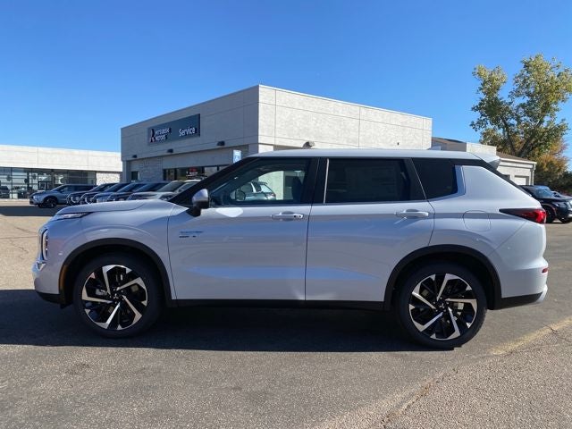2025 Mitsubishi Outlander PHEV SE