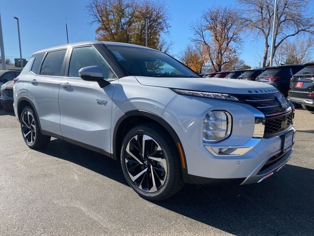 2025 Mitsubishi Outlander PHEV SE