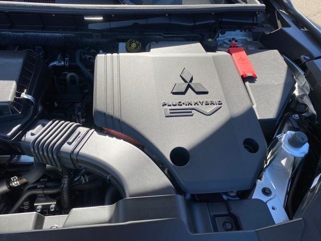 2025 Mitsubishi Outlander PHEV SE