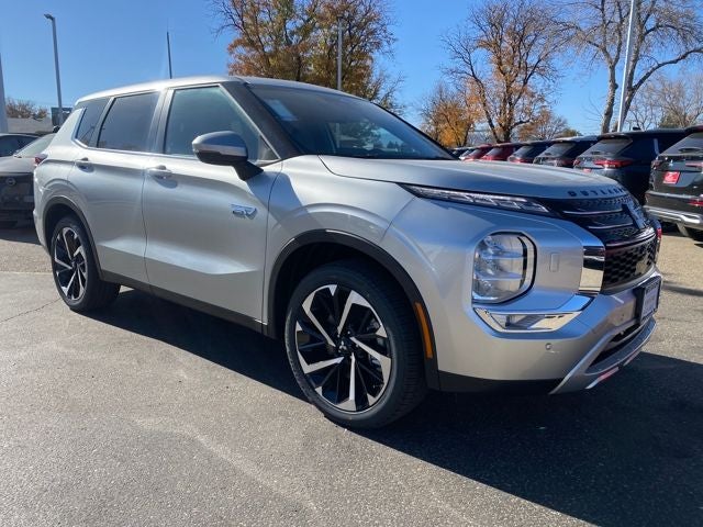 2025 Mitsubishi Outlander PHEV SE