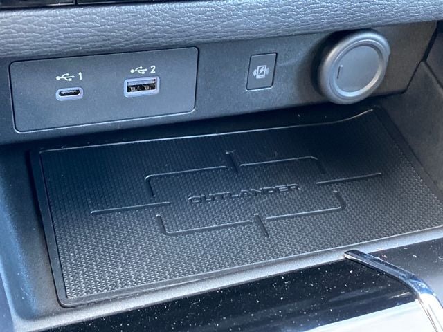 2025 Mitsubishi Outlander PHEV SE