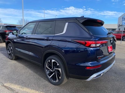 2025 Mitsubishi Outlander PHEV SE