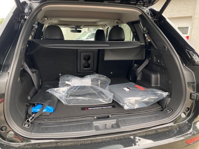 2026 Mitsubishi Outlander PHEV SE