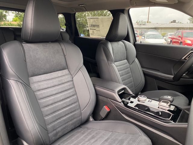 2026 Mitsubishi Outlander PHEV SE
