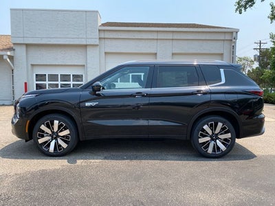 2026 Mitsubishi Outlander PHEV SEL