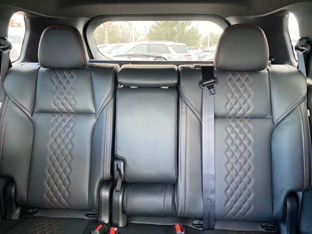 2025 Mitsubishi Outlander PHEV SEL