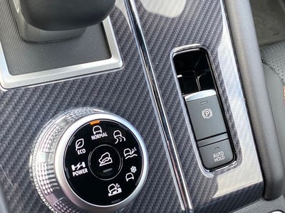 2025 Mitsubishi Outlander PHEV SEL