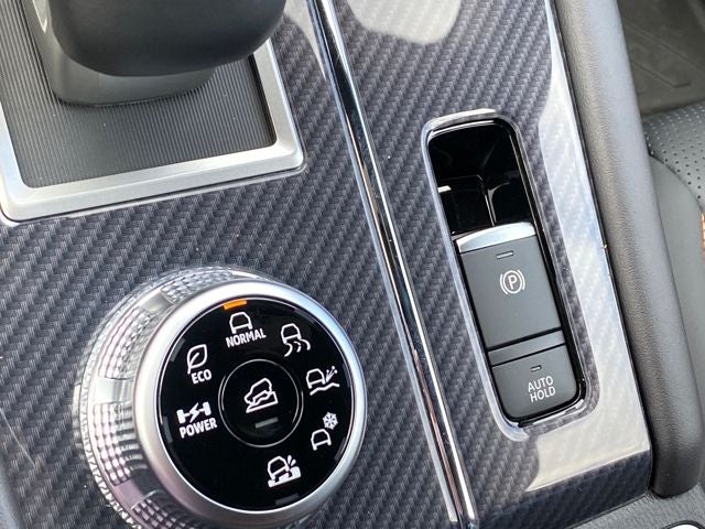 2025 Mitsubishi Outlander PHEV SEL