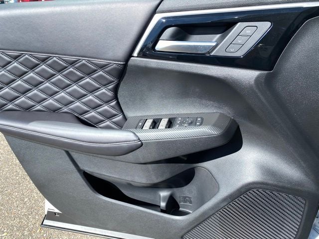 2025 Mitsubishi Outlander PHEV SEL