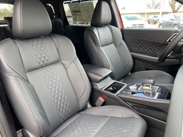 2025 Mitsubishi Outlander PHEV SEL Black Edition