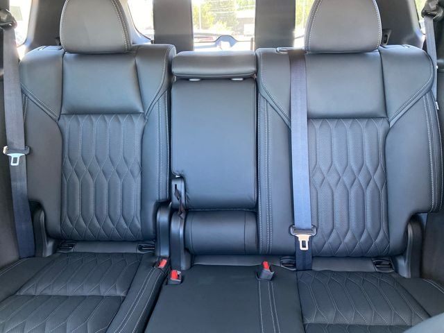 2026 Mitsubishi Outlander PHEV SEL
