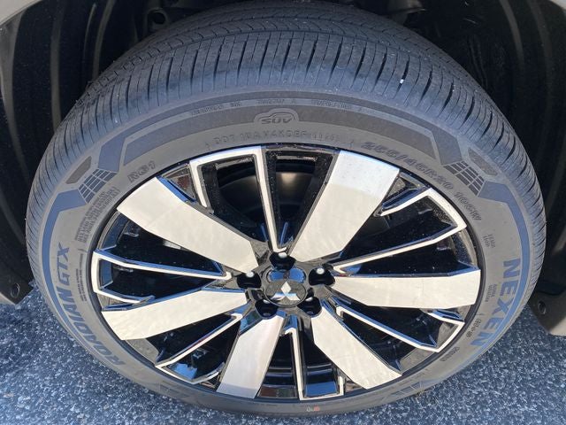 2026 Mitsubishi Outlander PHEV SEL