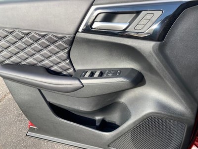 2025 Mitsubishi Outlander PHEV SEL