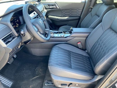 2026 Mitsubishi Outlander PHEV SEL
