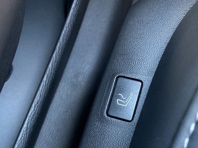 2026 Mitsubishi Outlander PHEV Base