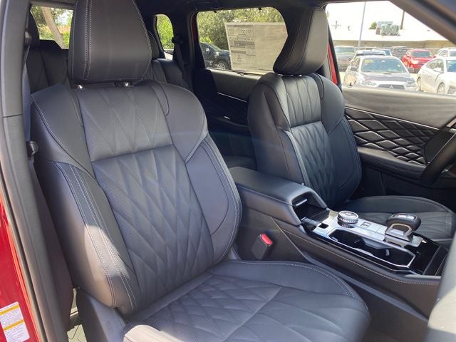 2026 Mitsubishi Outlander PHEV Base