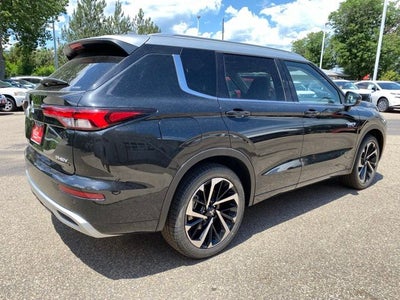 2025 Mitsubishi Outlander PHEV Platinum Edition