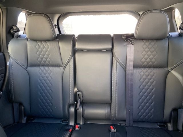 2025 Mitsubishi Outlander PHEV SEL Black Edition