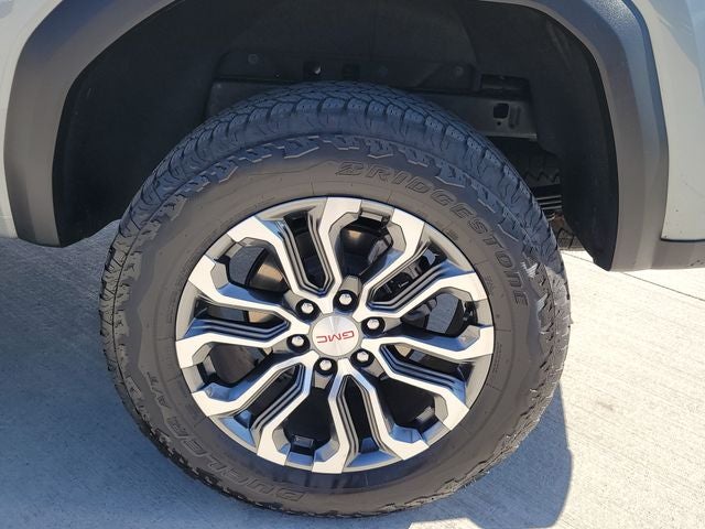 2024 GMC Canyon Denali