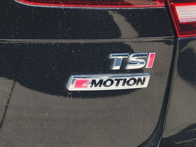 2018 Volkswagen Tiguan 2.0T SEL Premium 4Motion