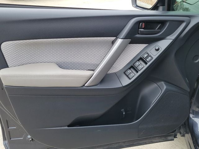 2017 Subaru Forester 2.5i