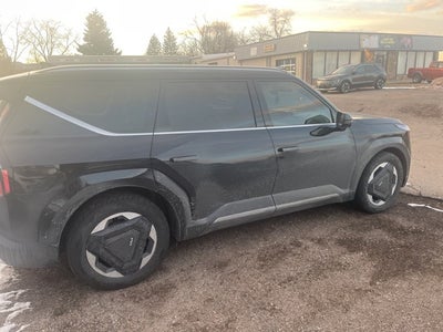 2024 Kia EV9 Land