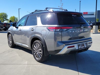 2023 Nissan Pathfinder SL
