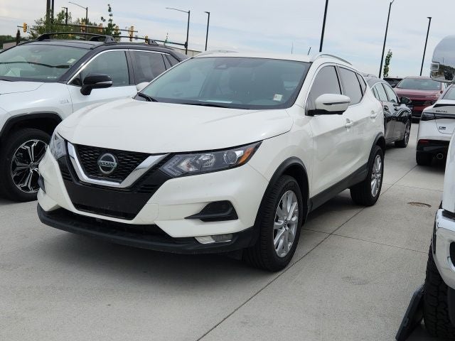 2022 Nissan Rogue Sport SV