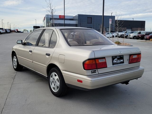 1993 INFINITI G20 Base
