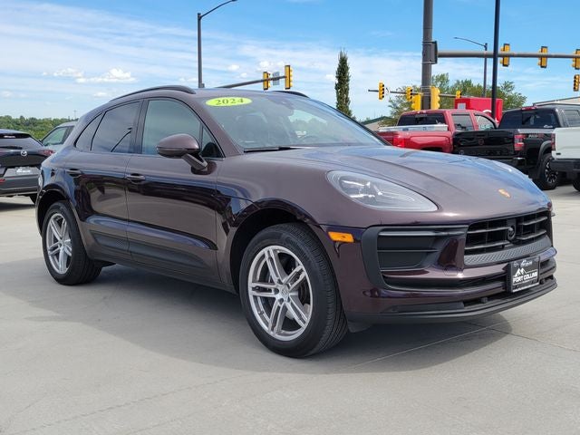 2024 Porsche Macan Base